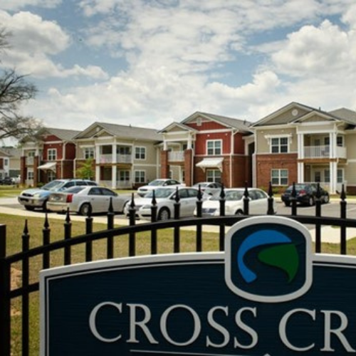 Cross Creek Pointe Apartments